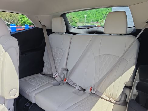 Used 2023 Buick Enclave Avenir AWD/4WD image 15