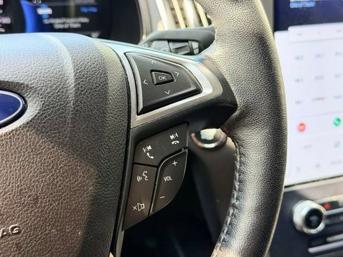 Used 2023 Ford Edge Titanium AWD/4WD image 12