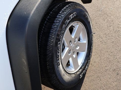 Used 2015 Jeep Wrangler Sport w/ Connectivity Group image 26