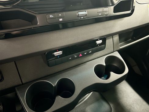 New 2025 Mercedes-Benz Sprinter 2500 image 16