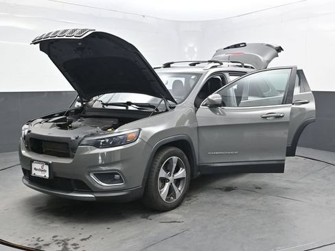 Used 2020 Jeep Cherokee Limited FWD image 54