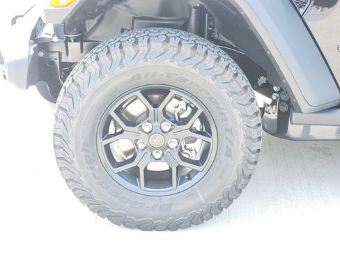 New 2026 Jeep Wrangler Unlimited Sport AWD/4WD image 11