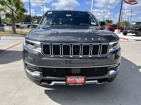 New 2025 Jeep Wagoneer 4WD w/ Convenience Group I image 2