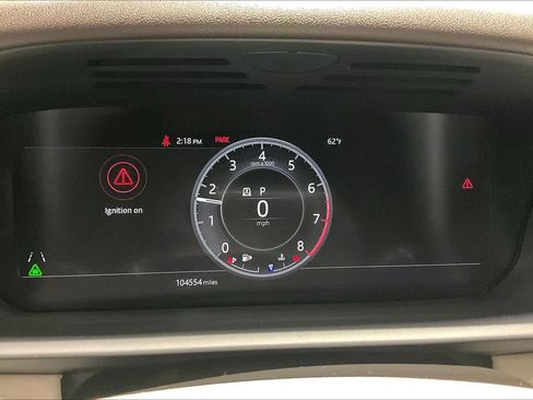 Used 2018 Land Rover Discovery HSE Luxury image 26