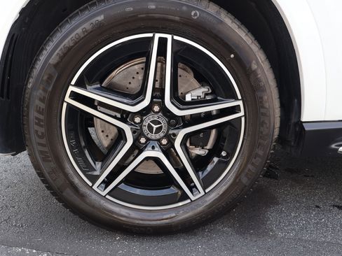 Certified 2024 Mercedes-Benz GLE 350 4MATIC image 9