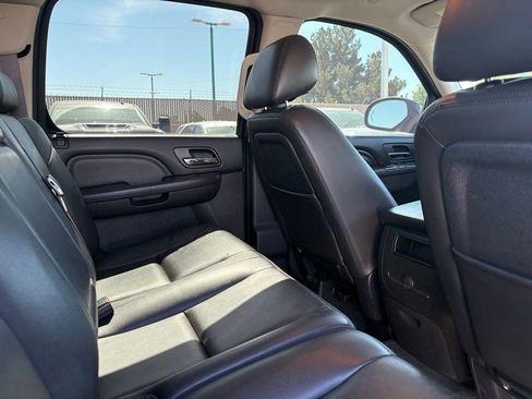 Used 2013 GMC Sierra 2500 Denali w/ Suspension Package, Off-Road AWD/4WD image 7