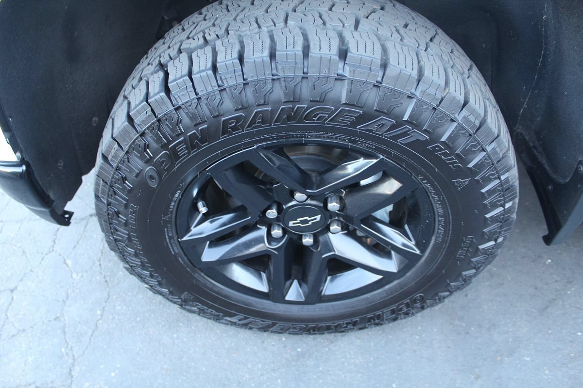 Used 2020 Chevrolet Silverado 1500 LT Trail Boss AWD/4WD image 12