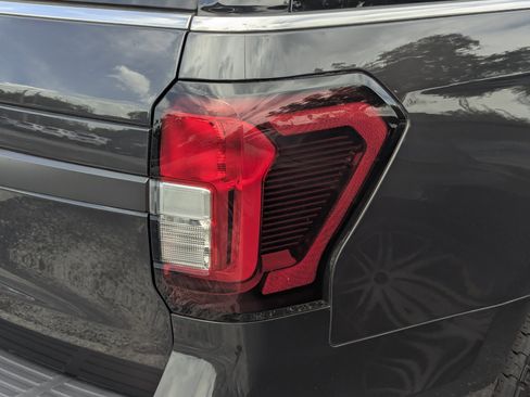Used 2022 Ford Expedition Timberline AWD/4WD image 8