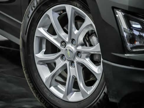 Used 2018 Chevrolet Equinox LS FWD image 3