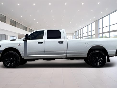 Used 2026 RAM 3500 Tradesman w/ Chrome Appearance Group A AWD/4WD image 7
