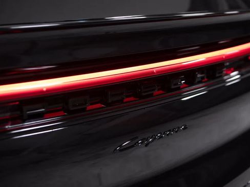 Certified 2026 Porsche Cayenne Coupe AWD/4WD image 19