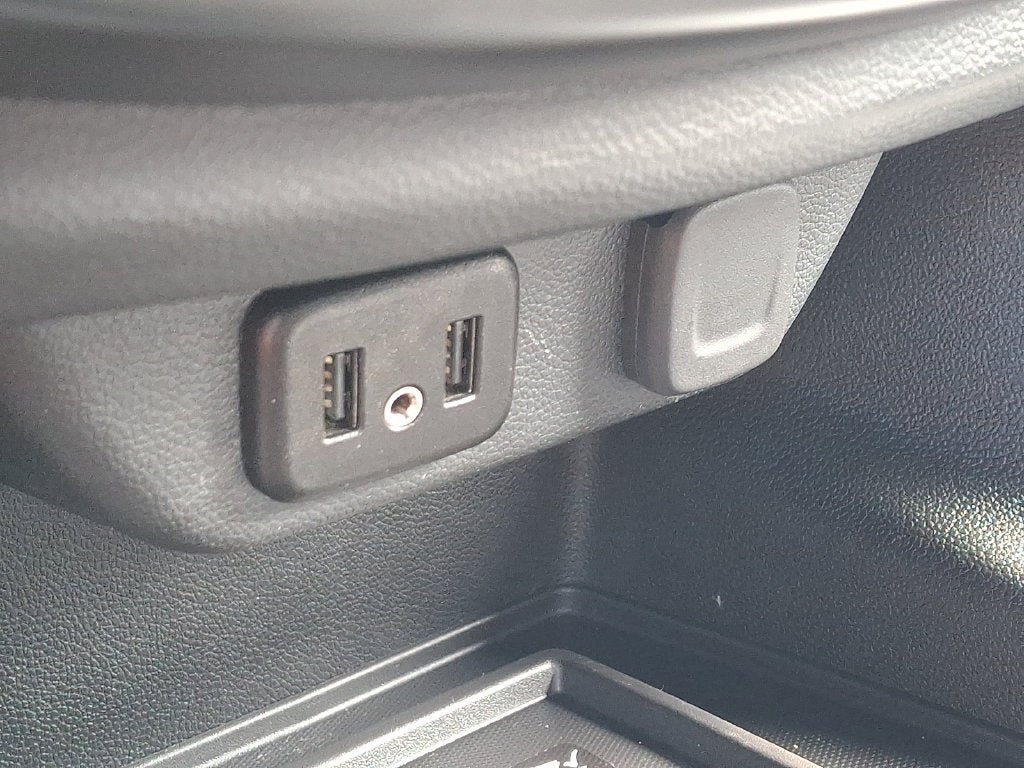 Certified 2023 Chevrolet Traverse LT FWD image 27