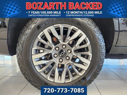 Used 2025 Chevrolet Tahoe Z71 AWD/4WD image 17