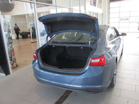 Used 2024 Chevrolet Malibu LT image 31