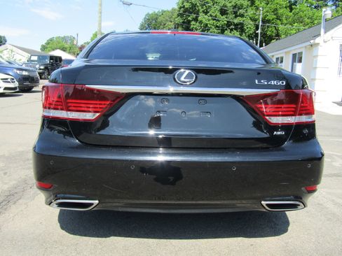 Used 2013 Lexus LS 460 AWD w/ Comfort Pkg image 6
