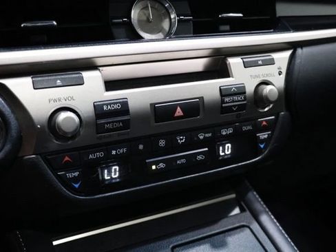 Used 2017 Lexus ES 350 w/ Accessory Package 2 FWD image 27