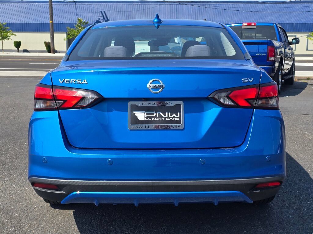 Used 2021 Nissan Versa SV FWD image 7