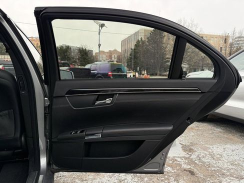 Used 2013 Mercedes-Benz S 550 4MATIC image 15