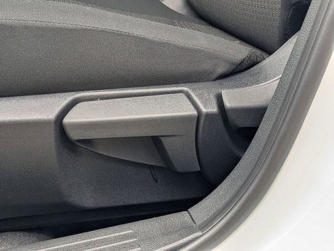 New 2026 Nissan Kicks S image 19