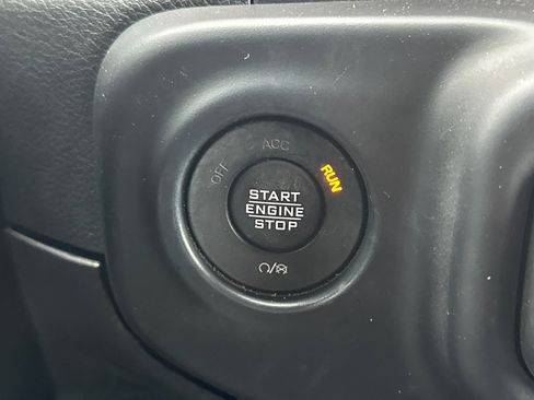 Used 2021 Jeep Wrangler Unlimited Rubicon image 16