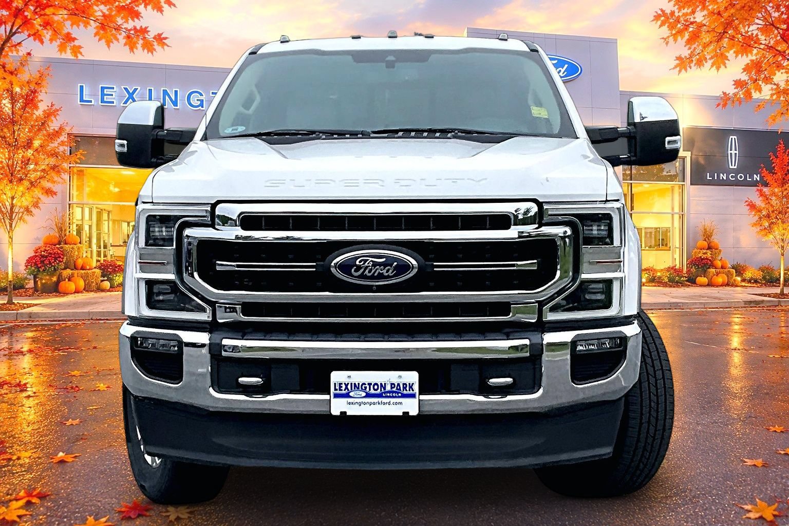 Used 2020 Ford F250 Lariat w/ Lariat Ultimate Package AWD/4WD image 2