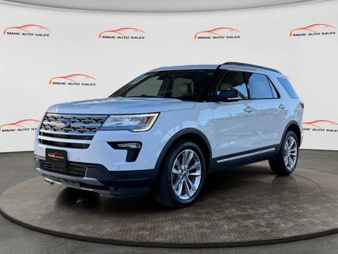 Used 2018 Ford Explorer XLT w/ Equipment Group 202A image 1