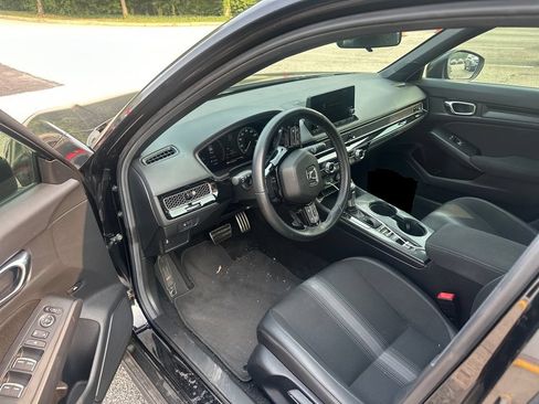 Used 2025 Honda Civic Sport image 7