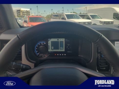 Used 2024 Ford Bronco Black Diamond AWD/4WD image 10