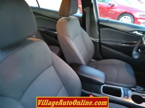 Used 2019 Chevrolet Cruze LT w/ LT Fleet Convenience Package image 26