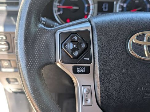 Used 2018 Toyota 4Runner SR5 AWD/4WD image 23