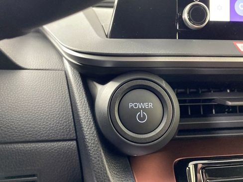 New 2026 Toyota Prius SE image 19