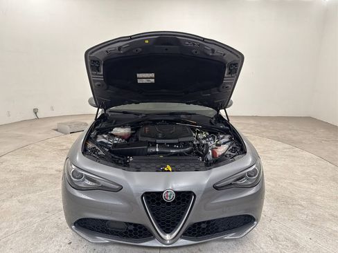 Used 2019 Alfa Romeo Giulia Ti w/ Quick Order Package 22Z Lusso RWD image 12
