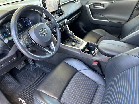 Used 2020 Toyota RAV4 XSE AWD/4WD image 9