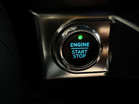 Used 2022 Ford F150 Lariat AWD/4WD image 45