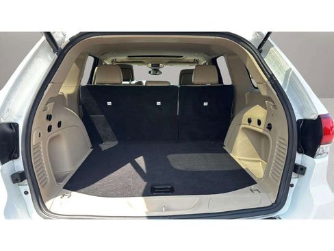 Used 2021 Jeep Grand Cherokee Limited AWD/4WD image 9