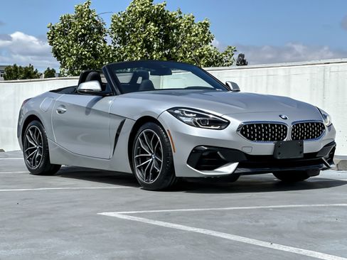 Used 2021 BMW Z4 sDrive30i RWD image 9
