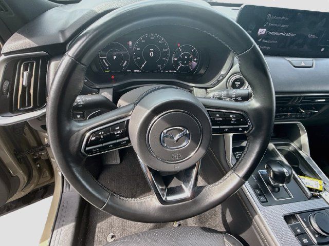 Used 2025 MAZDA CX-70 Plug-In Hybrid w/ Premium Plus AWD/4WD image 14