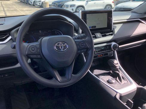 Used 2024 Toyota RAV4 XLE image 15