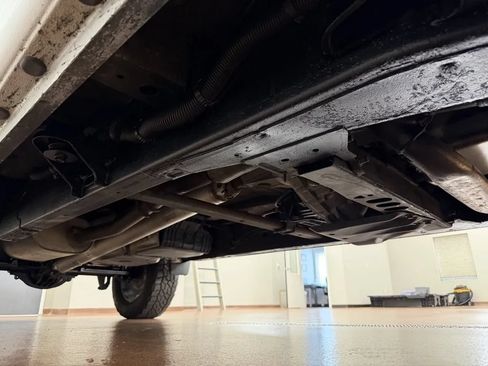 Used 2019 Chevrolet Silverado 1500 LT Trail Boss AWD/4WD image 40