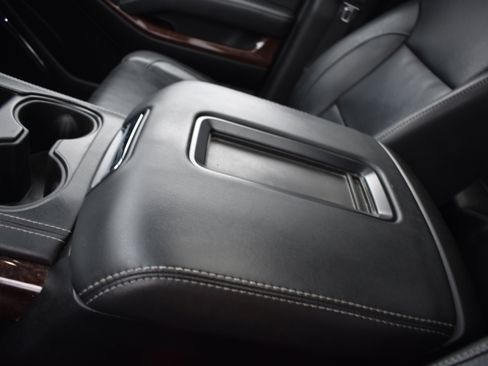 Used 2019 GMC Yukon XL SLT w/ Open Road Package image 22