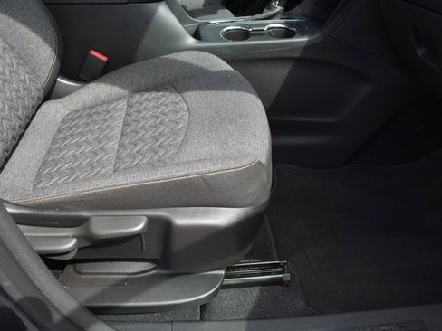 Certified 2022 Chevrolet Equinox LT image 8