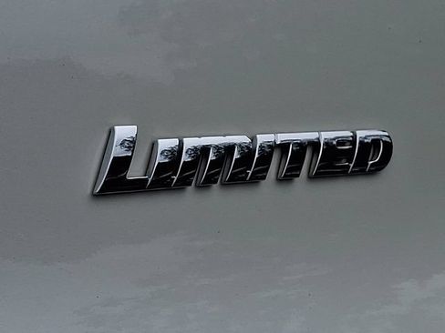 Certified 2022 Toyota 4Runner Limited AWD/4WD image 18