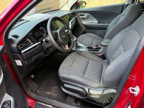 Used 2022 Kia Niro LX FWD image 25