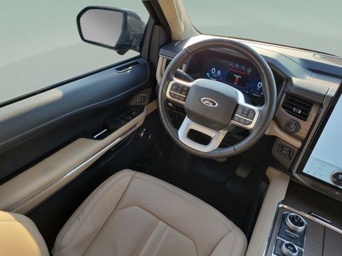 Used 2022 Ford Expedition Max Limited AWD/4WD image 14