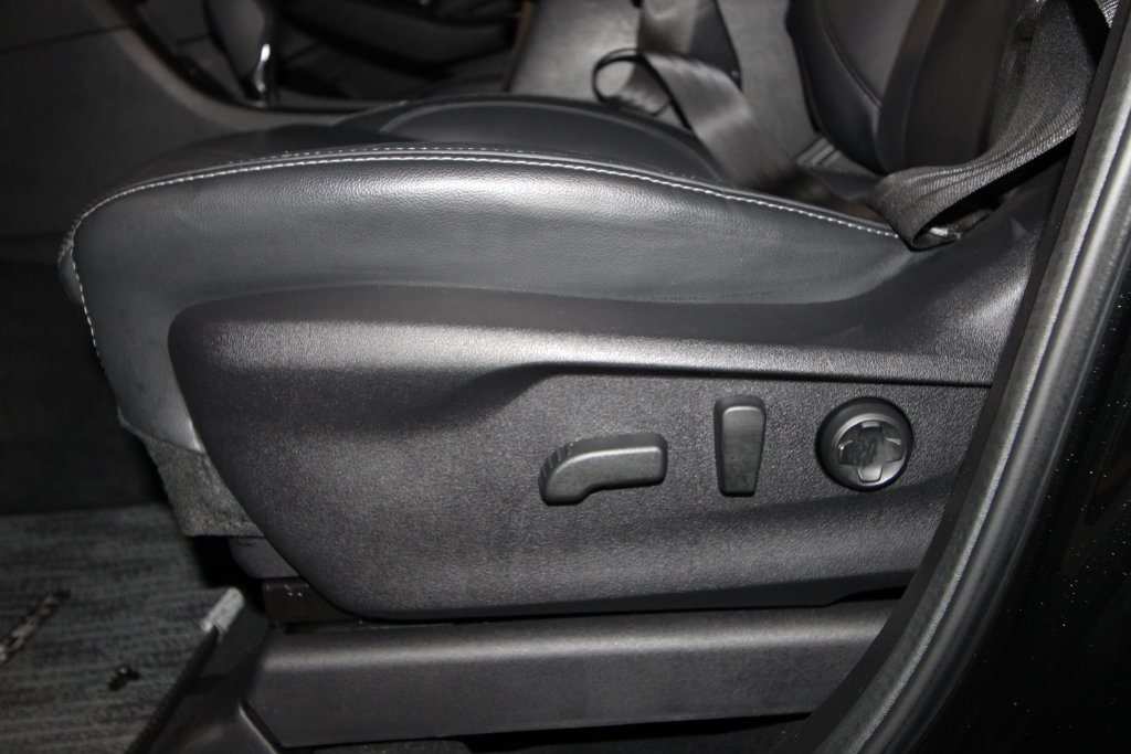 Used 2023 Subaru Ascent Limited AWD/4WD image 7
