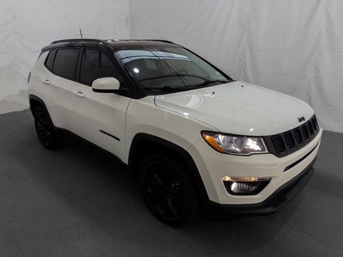 Used 2021 Jeep Compass Latitude image 10
