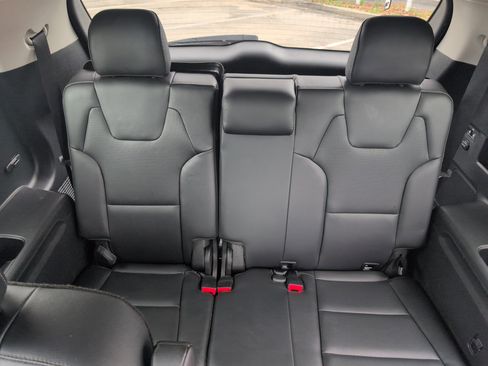 Used 2022 Chevrolet Silverado 1500 LTZ w/ LTZ Premium Package AWD/4WD image 33