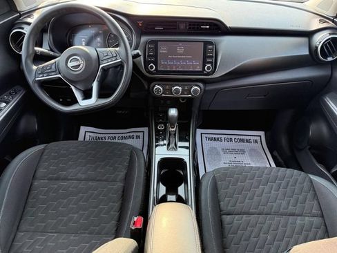 Used 2023 Nissan Kicks SV FWD image 15