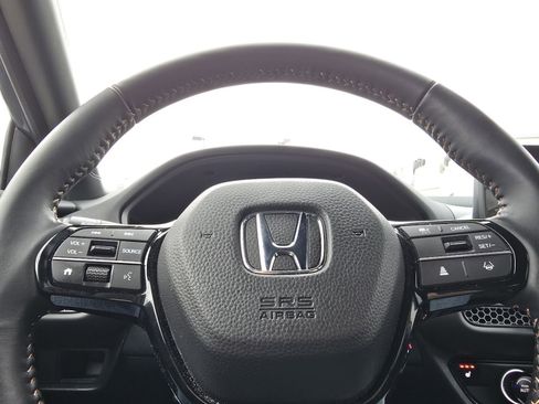 Used 2025 Honda HR-V Sport image 23