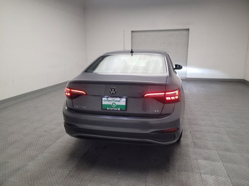 Used 2024 Volkswagen Jetta SE FWD image 7